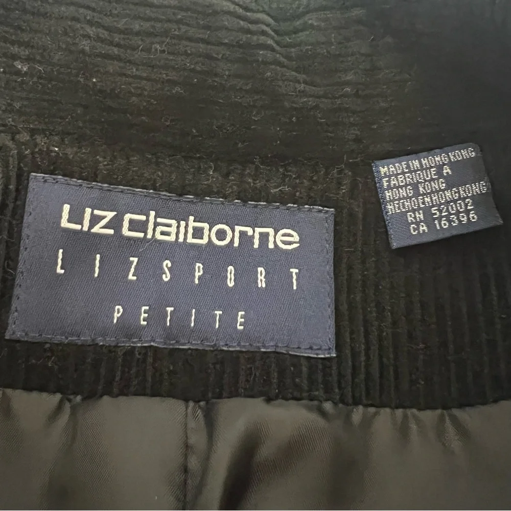 Liz Claiborne LizSport S Petite Black Corduroy Button Front Barn Jacket - Picture 10 of 12